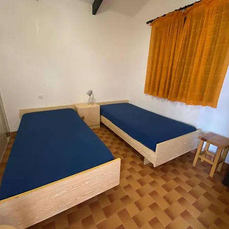 Maison T2 A Port Leucate, Face A La Mer, 4 Couchages, Parking Prive, Tv, Lave-linge, Commerces A 400m - Fr-1-81-55 *